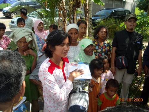 PENDUDUK KAMPUNG PALA ANEH