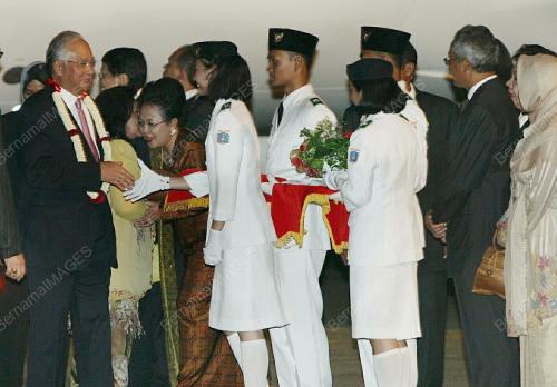 MOHD NAJIB TUN ABDUL RAZAK
