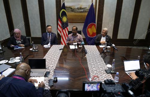 DATUK SERI DR ZAMBRY ABD KADIR
