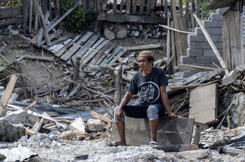 IDN03_04102018_BENCANA_TSUNAMI