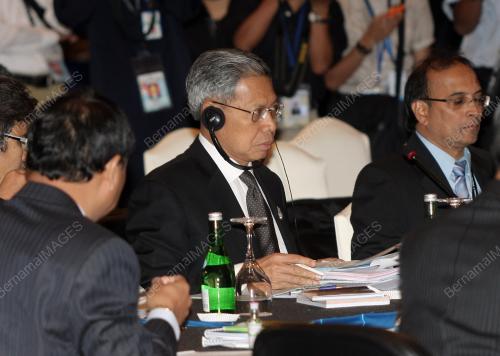 ASEAN SUMMIT