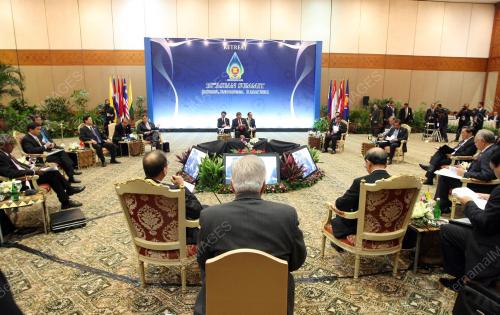ASEAN SUMMIT