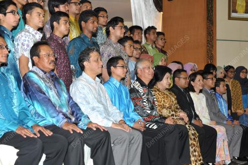 IDN03_16062013_PM_PELAJAR