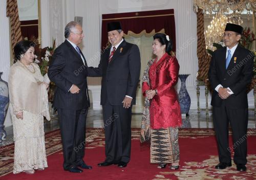 MOHD NAJIB TUN ABDUL RAZAK