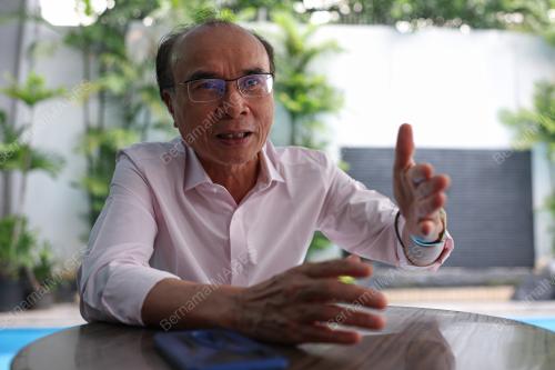 DATUK DR JENIRI AMIR