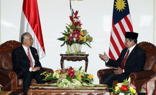MOHD NAJIB TUN ABDUL RAZAK