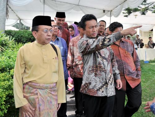 DATUK SERI DR RAIS YATIM