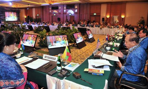 IDN04_18092012_RAIS_ASEM