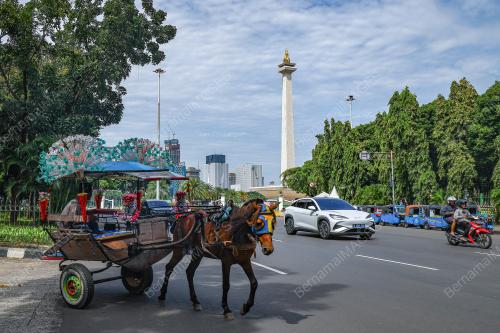 MONUMEN NASIONAL