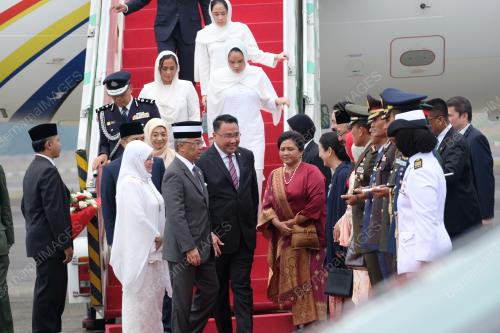 IDN04_26082019_AGONG