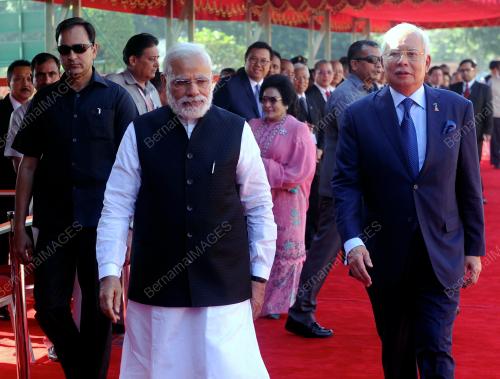 IDN05_01042017_PM_INDIA