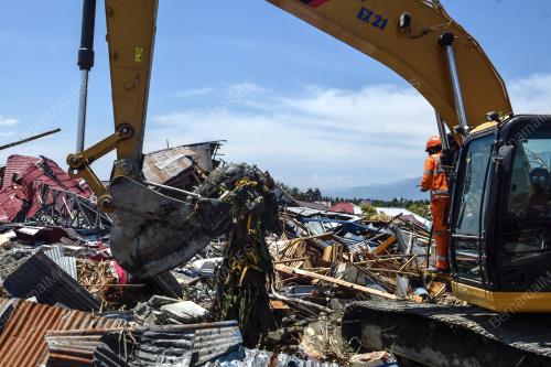 IDN05_05102018_GEMPA_BUMI