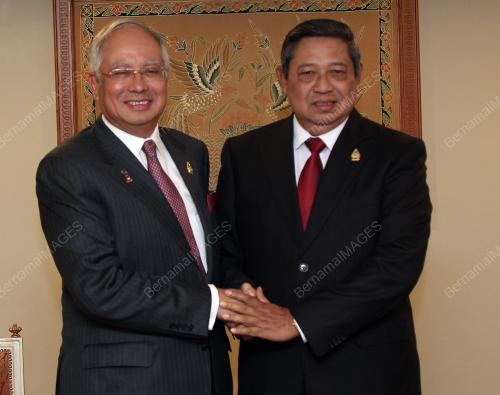 MOHD NAJIB TUN ABDUL RAZAK