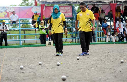 IDN05_19122014_PETANQUE_MIX