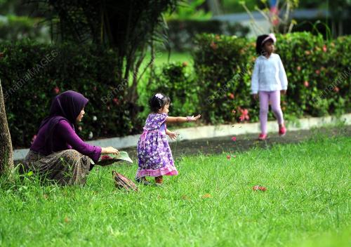 IDN05_26122014_10_TAHUN