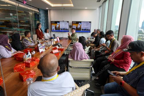 DELEGASI MEDIA KUNJUNG DANA INDONESIA