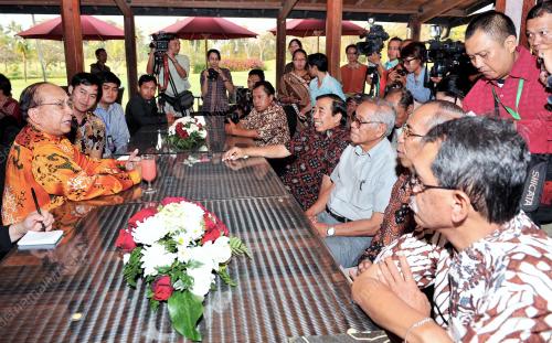 IDN06_19092012_RAIS_MEDIA