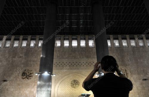 IDN06_21102015_MASJID