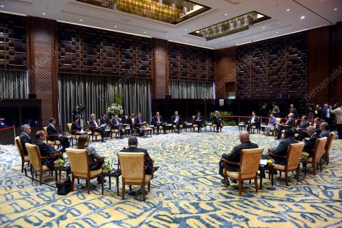 IDN07_08102013_PM_APEC