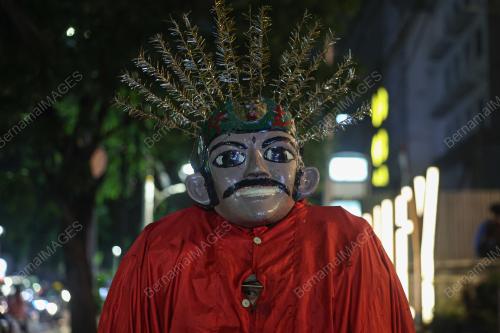 KOSTUM ONDEL ONDEL SUMBER REZEKI