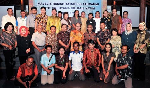 IDN07_19092012_RAIS_MEDIA