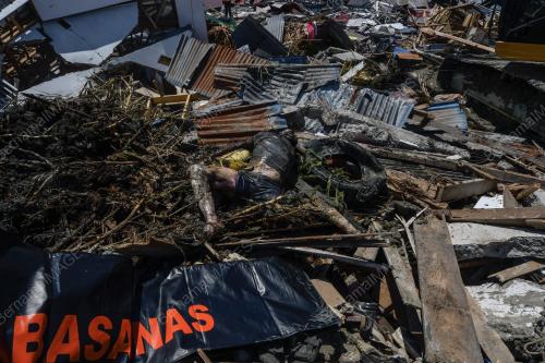 IDN08_05102018_GEMPA_BUMI