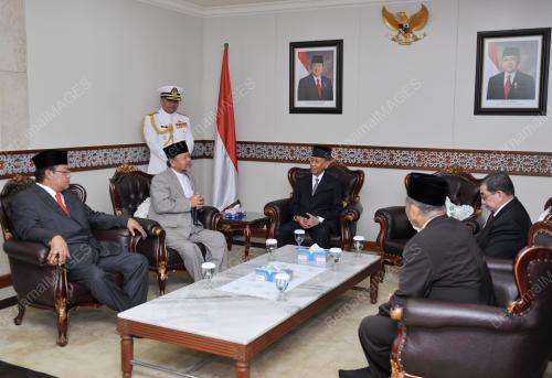 IDN08_05122012_AGONG_JAKARTA