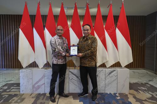 ISWAMI MALAYSIA KUNJUNG KEMENTERIAN KOMUNIKASI INDONESIA