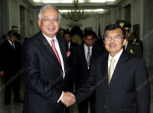 MOHD NAJIB TUN ABDUL RAZAK