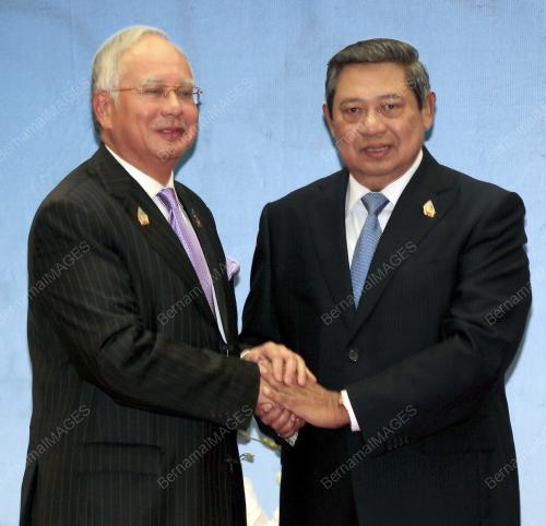 ASEAN SUMMIT