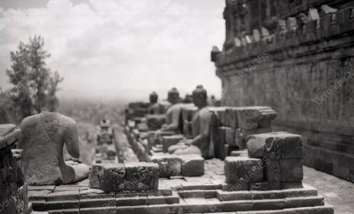 IDN09_08012015_BOROBUDUR