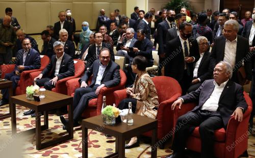 DATUK SERI ANWAR IBRAHIM