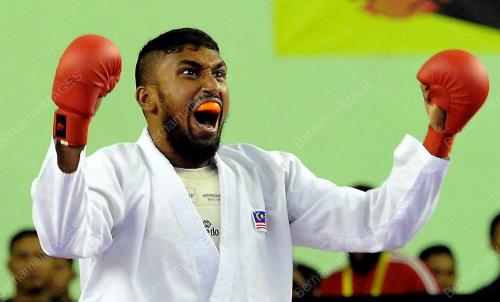 IDN09_12122014_EMAS_KARATE