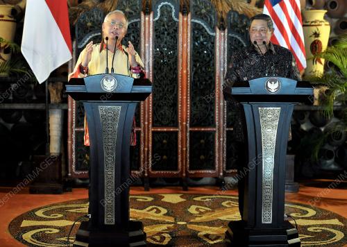 DATUK SERI MOHD NAJIB TUN ABDUL RAZAK