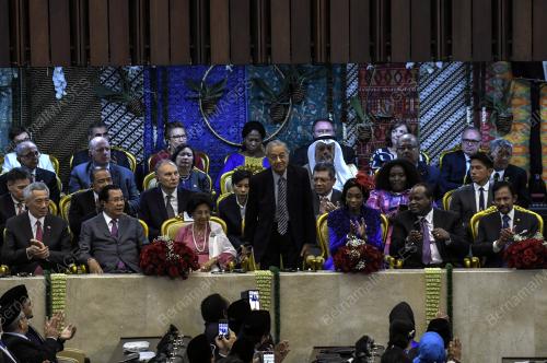 IDN09_20102019_ANGKAT_SUMPAH