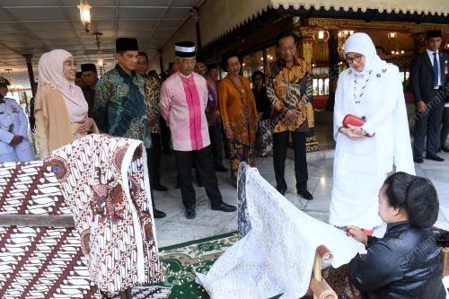 IDN09_28082019_AGONG
