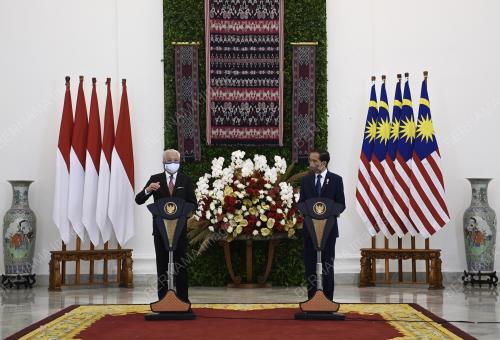 DATUK SERI ISMAIL SABRI YAAKOB
