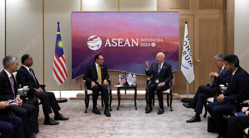 DATUK SERI ANWAR IBRAHIM