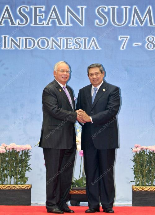 ASEAN SUMMIT
