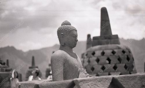 IDN11_08012015_BOROBUDUR