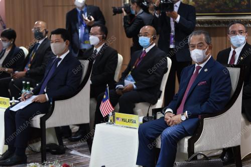TAN SRI MUHYIDDIN YASSIN