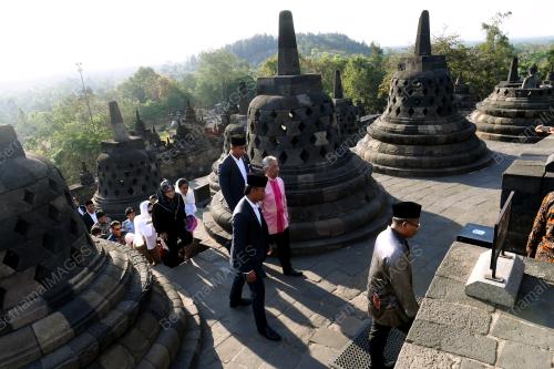 IDN12_28082019_AGONG