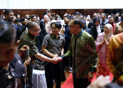 DATUK SERI ANWAR IBRAHIM