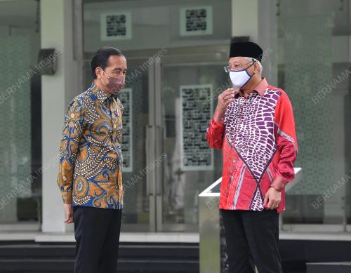 DATUK SERI ISMAIL SABRI YAAKOB