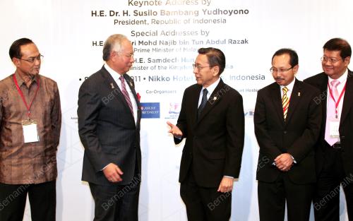 DATUK SERI MOHD NAJIB TUN ABDUL RAZAK