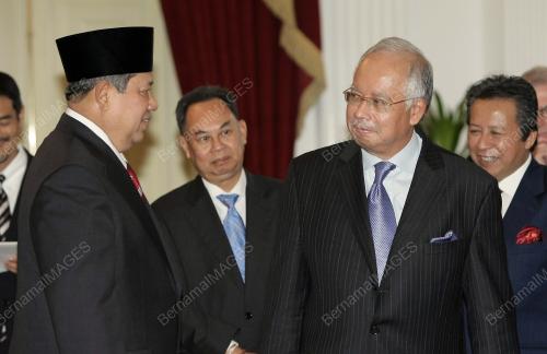 MOHD NAJIB TUN ABDUL RAZAK