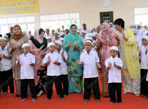 IDN15_05122012_AGONG_JAKARTA