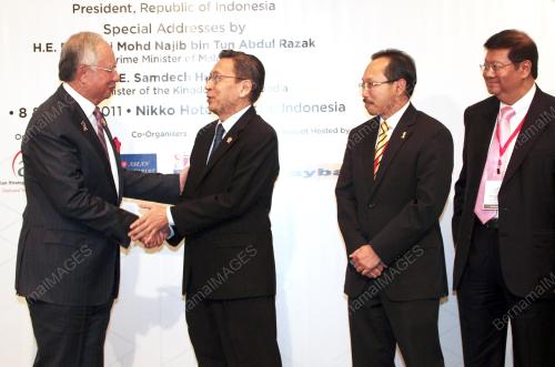 DATUK SERI MOHD NAJIB TUN ABDUL RAZAK
