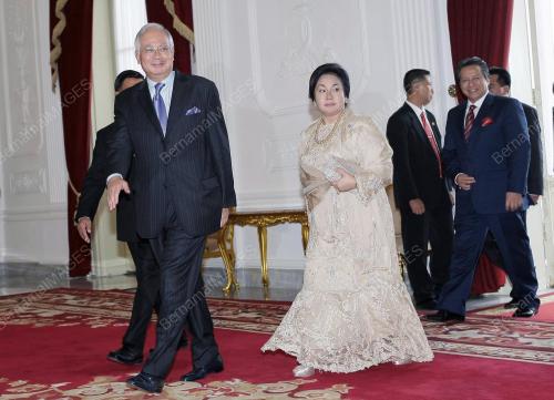 MOHD NAJIB TUN ABDUL RAZAK