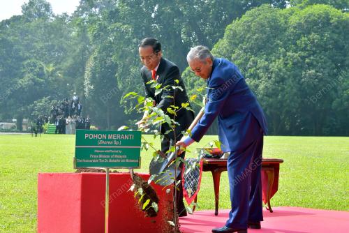 IDN15_29062018_PM_ISTANA